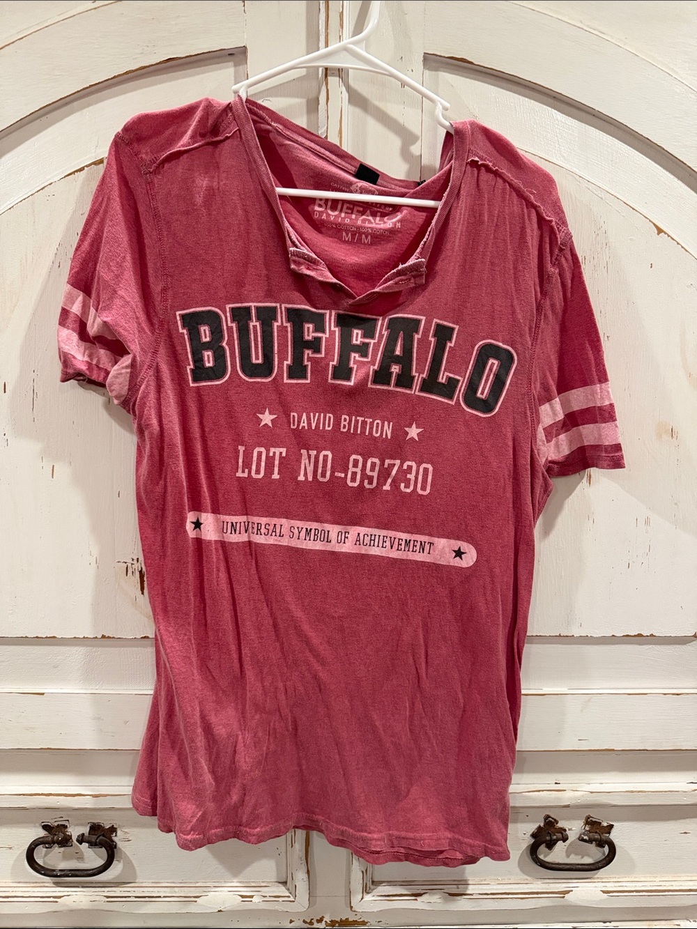 Buffalo David Bitton Vintage pinkish red Graphic Short Sleeve Tee